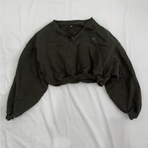 Oner Active Cropped V-Neck Sweater